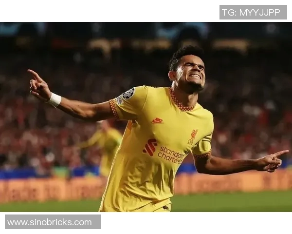 足球明星穿搭奇葩瞬间大揭秘时尚与丑陋的完美结合让人哭笑不得